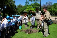 arbol para juan carlos chebez